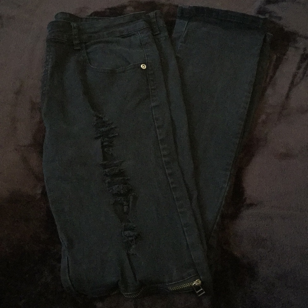 Men’s Distressed Stacked Skinny Jeans - Picture 2 of 10